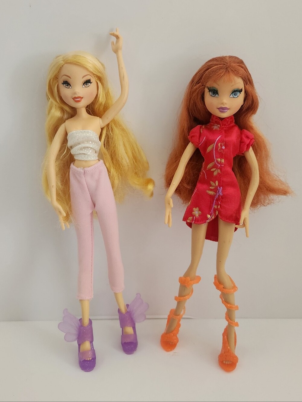 Winx Club Mattel Magic Wardrobe Bloom Doll And Blonde Winx Doll